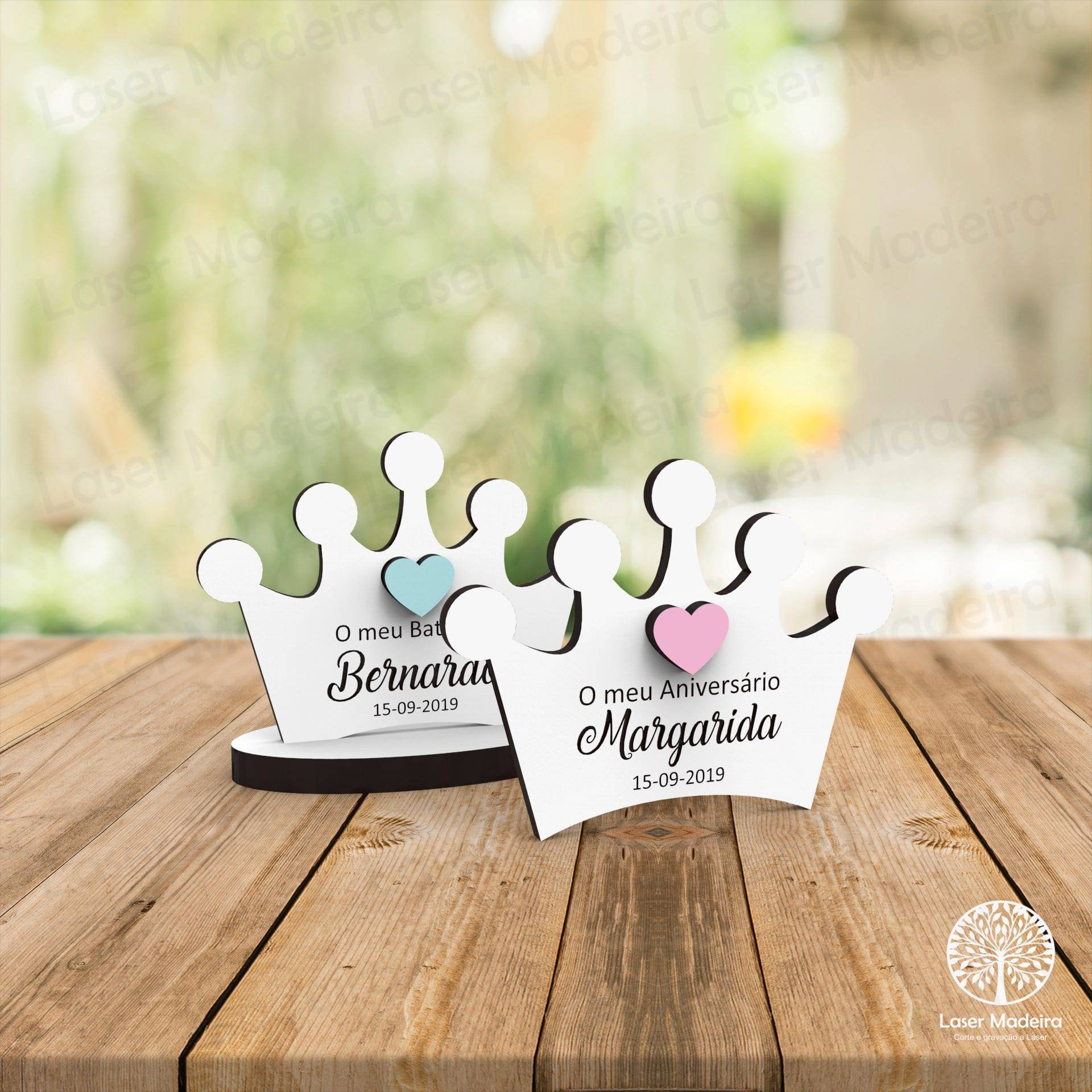 Lembrança Batismo / Primeira Comunhão / Profissão de Fé / Crisma / Aniversário - Coroa - Modelo 3 - Iman ou base - Laser Madeira